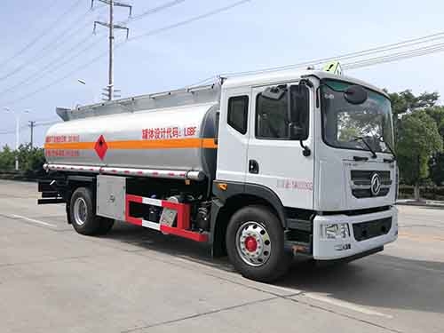 國六東風(fēng)大多利卡15方運(yùn)油車,10噸油罐車