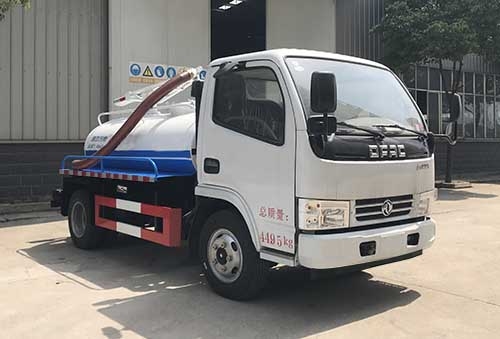 國(guó)六 2-3方 小多利卡吸糞車(chē)