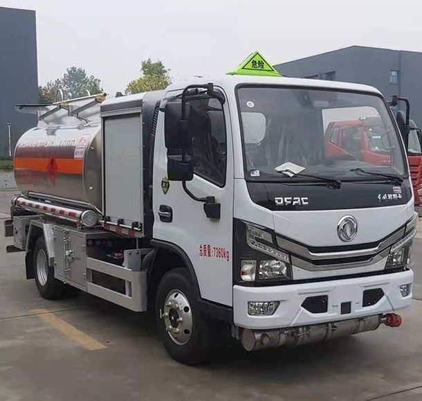國(guó)六東風(fēng)5方飛機(jī)加油車，5噸飛機(jī)加油車