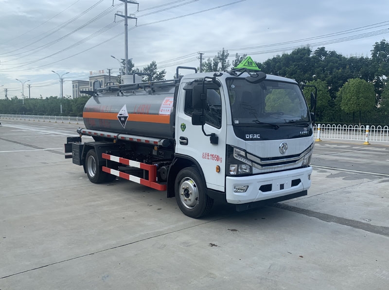 東風(fēng)多利卡6方硫酸罐車,6噸硫酸運(yùn)輸車