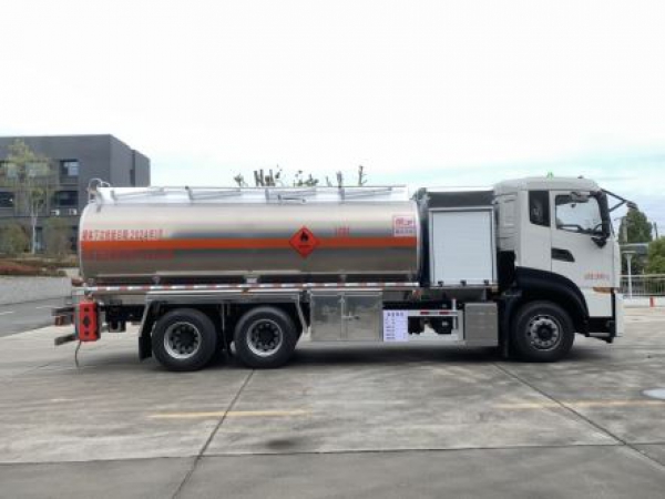 國(guó)六20方飛機(jī)加油車，20方航油運(yùn)輸車
